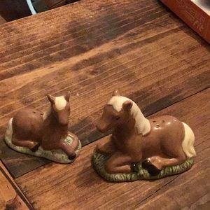 Ceramic horse salt & pepper shakers